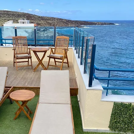 La Mar Loft With Hot Tub Puertito de Guimar