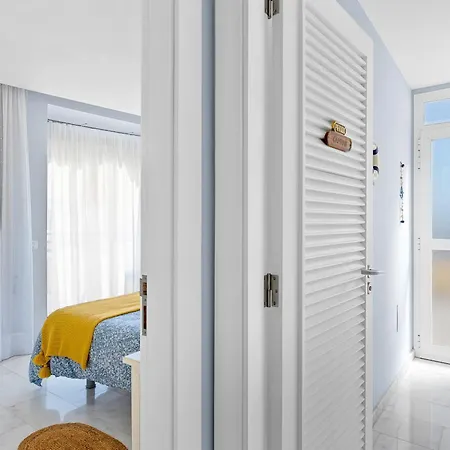 Holiday home La Mar Loft With Hot Tub *