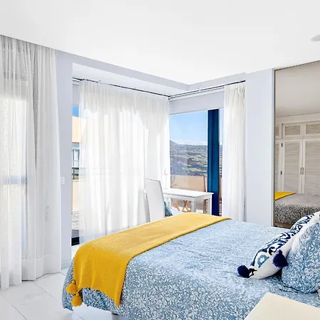 La Mar Loft With Hot Tub Holiday home Puertito de Guimar