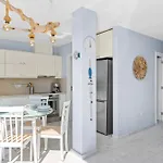 La Mar Loft With Hot Tub