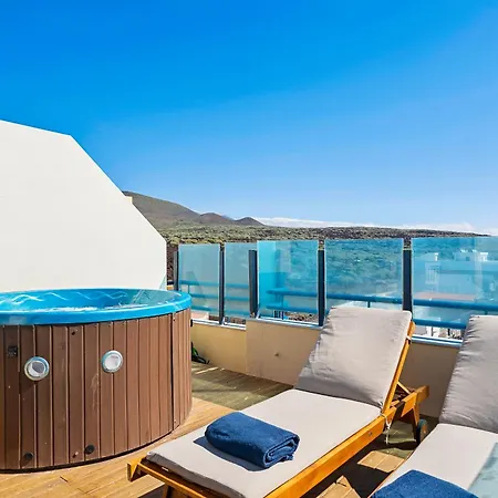 La Mar Loft With Hot Tub 別荘 *