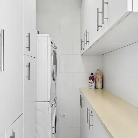 度假居 La Mar Loft With Hot Tub 圭马尔港