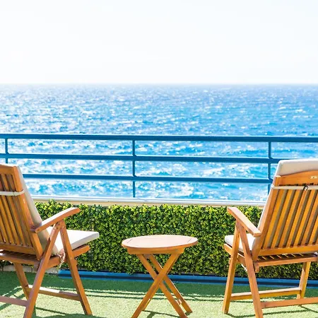 La Mar Loft With Hot Tub 圭马尔港